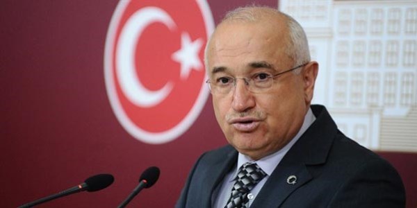 Çiçek'ten yeni anayasa için liderler turu