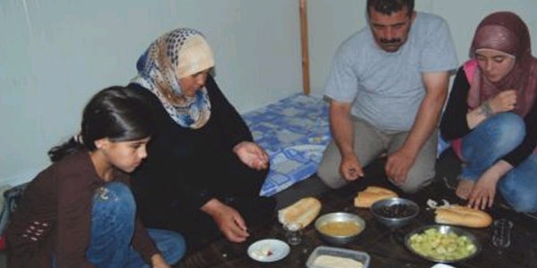 Çadır kentte ilk iftar