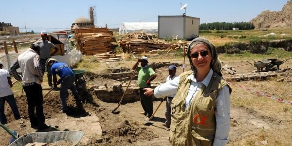 Eski Van şehrinde 800 yıllık dükkan bulundu