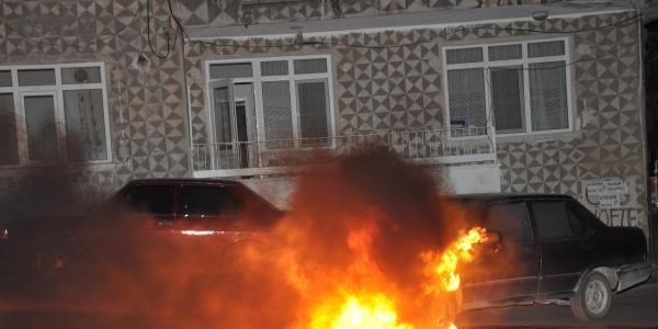 Otomobilde yangın dehşeti
