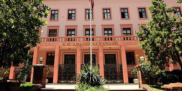 Gezi tutuklularına oruç işkencesi var mı?