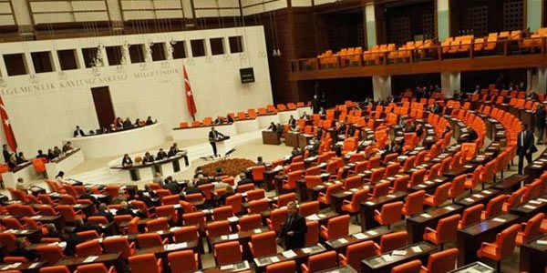Meclis, 2 Bakanlığa kadro ihdasını kabul etti