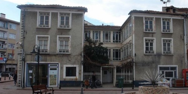 Tarihi bina turizme kazand�r�lacak