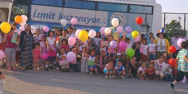 İzmit'te mahallerde şenlik var