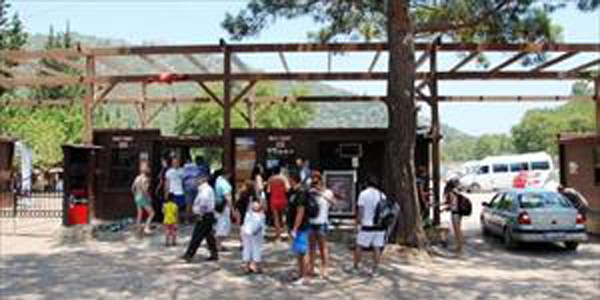 Olimpos'ta turistlerin isyanı