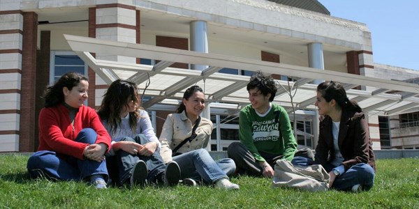 Sabancı Vakfı'ndan öğrencilere burs desteği