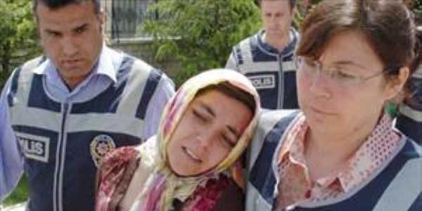 O�lunu i�kenceyle �ld�ren kad�na �m�rboyu hapis cezas� istemi