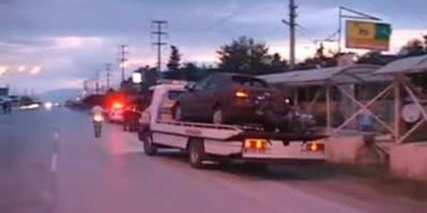 Kazadan sorna yolu trafiğe kapadılar