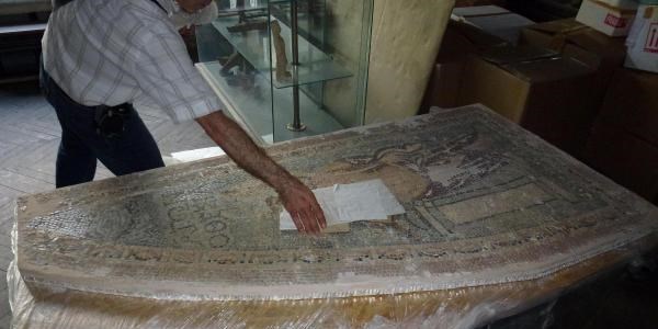 13 y�l �nce �al�nan Tanr��a Tike mozai�i ait oldu�u yere d�nd�