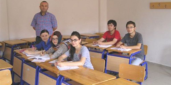 Bu ��rencilere tatil yok