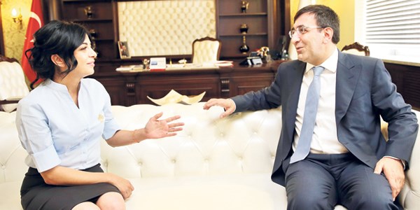 Bakan Y�lmaz: Farkl�l�klar i�inde birli�i yakalamak zorunday�z