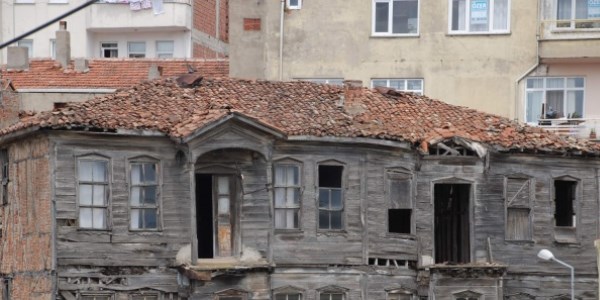 Sinop'ta tarihi tescilli yapıların yaşatılması çalışmaları