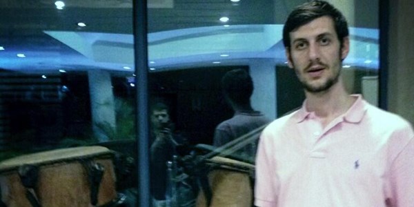 Apple, Türk yazılımcıdan dolayı, 5 gündür kapalı/ Video