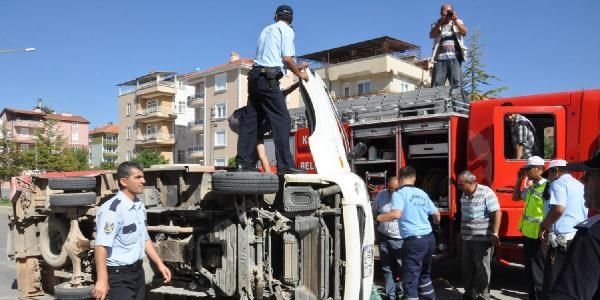 Karaman'da trafik kazası: 3 yaralı