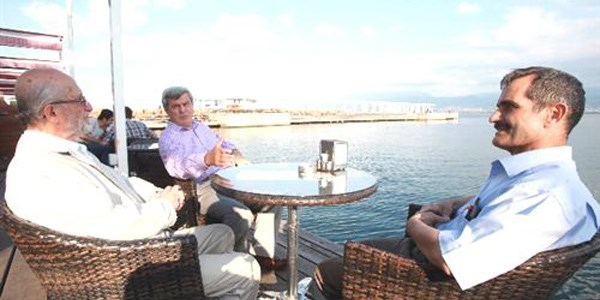 Başkan 35 yıl önceki öğretmeniyle buluştu