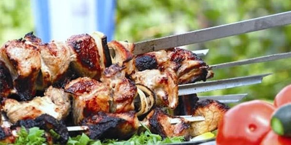 Yaz aylarında mangalda pişirilen ete dikkat