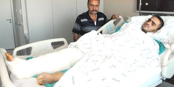 Oğlunun bacağını kesilmekten kurtardı