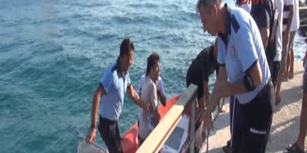 Yüzerek Antalya'dan Kıbrıs'a gitmeye kalktı