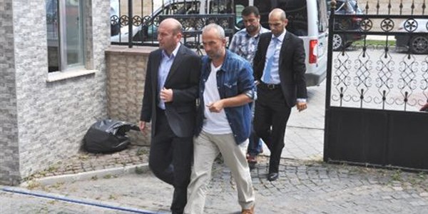 Gözaltına alınan banka görevlileri serbest