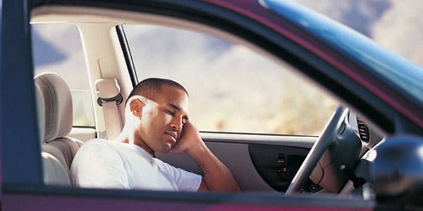 Uyku apnesi olanlar trafikte risk altnda