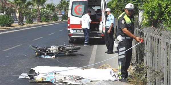 Hastane yolunda kaza: 1 ölü, 1 yaralı