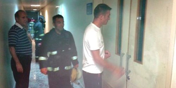 Hastane çamaşırhanesinde çıkan yangın korkuttu