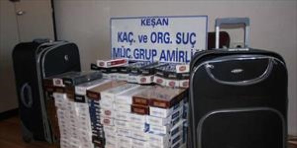 Uzunkpr'de bin 465 paket kaak sigara ele geirildi