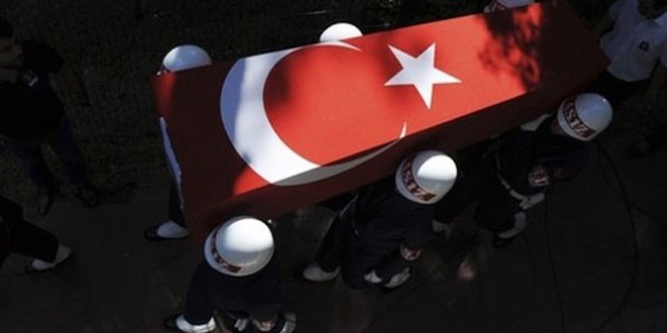 Somali'de şehit düşen polisin naaşı Türkiye'de