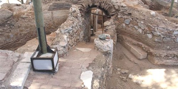 Zeytinli Adada 2 Bin 300 yllk yeralt kilisesi bulundu
