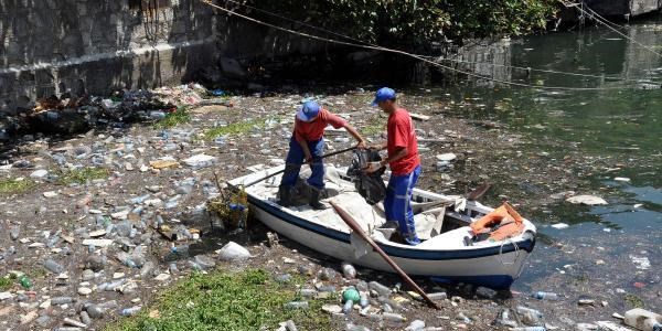 Zonguldak Limanı'nda çöp temizliği