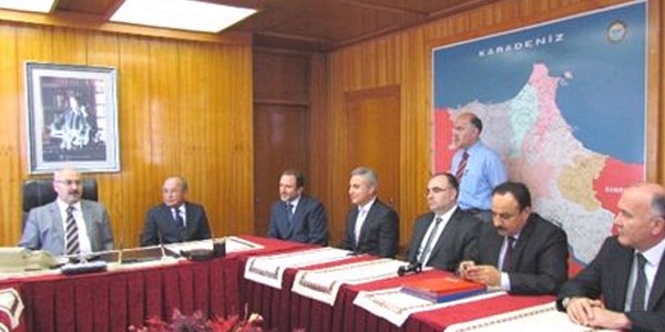 Babadan kalma kona�� okul i�in ba���lad�lar