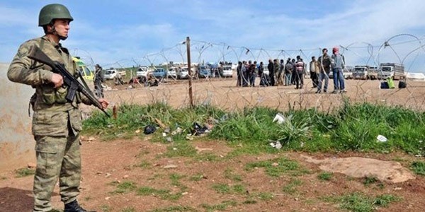 TSK: 2 bin kişilik kaçakçı grubuna müdahale edildi