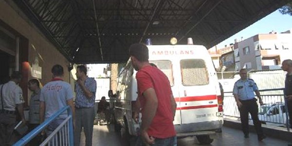 CHP'li ile bakan kazada yaraland: 1 l 5 yaral