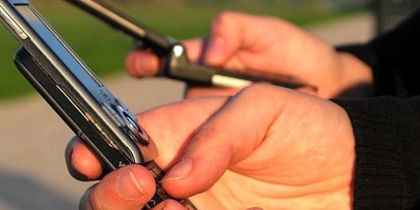 Cep'ler baz istasyonlarından daha riskli