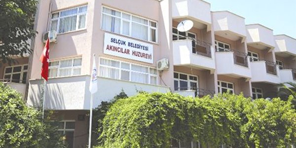 Selçuk Huzurevi'nde köklü tadilat başlatıldı