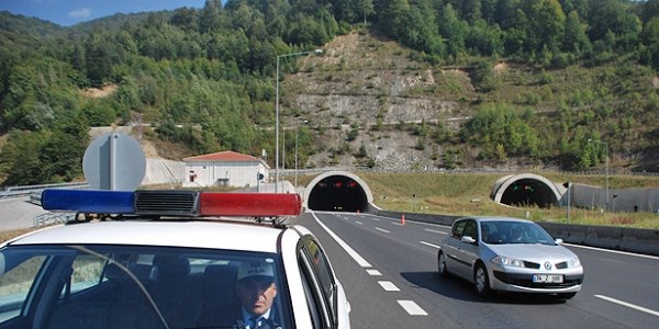 TEM'de her 5 kilometrede bir trafik ekibi olacak