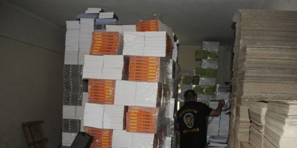 Ba�kent'te 'Korsan Kitap ve CD' operasyonu