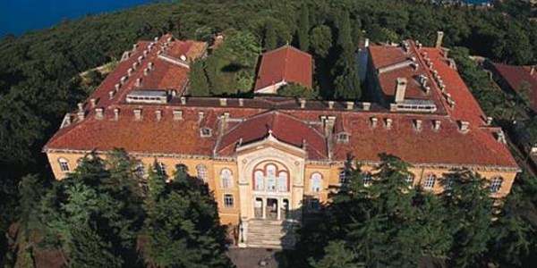 Ruhban Okulu'na üniversite formülü
