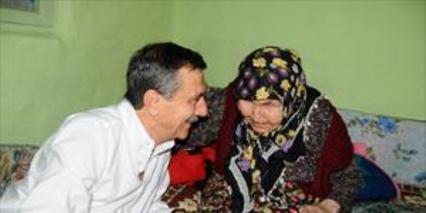 TEBEV ya�l�lar�n hizmetinde