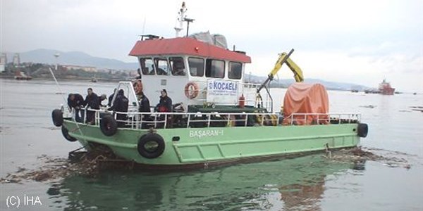 Körfez'de 350 ton atık toplandı