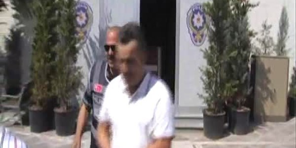 Evlilik bahanesiyle dolandırıldı
