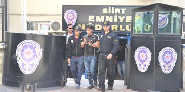 Dağa çıkma hazırlığı yapan 1'i kız çocuğu 3 kişi yakalandı