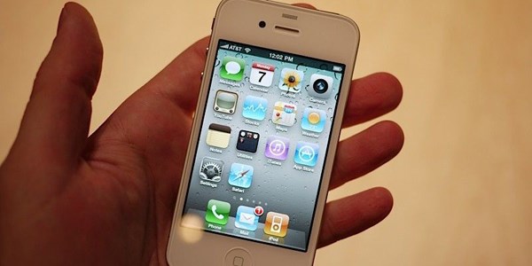 4 bin kişiye kaçak iPhone soruşturması
