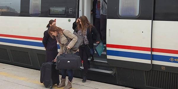 YHT biletleri de t�kendi