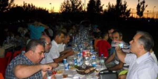 Malatya Yader, sevgi evlerinde iftarda buluştu