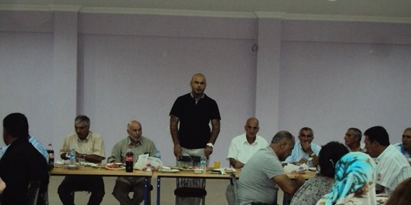 Tuzluca Belediyesinden belediye personeline iftar yemei