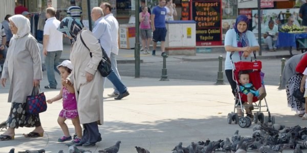 Kuşlar küçüklerin ilgi odağı
