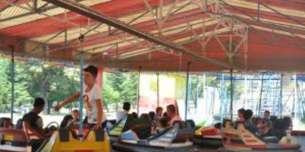 Bayram harçlığını alan çocuklar soluğu lunaparkta aldı