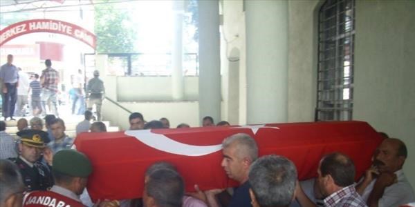Trafik kazasında ölen astsubay toprağa verildi