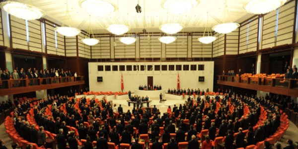 Anayasa'da kültürel kimlik anlaşması